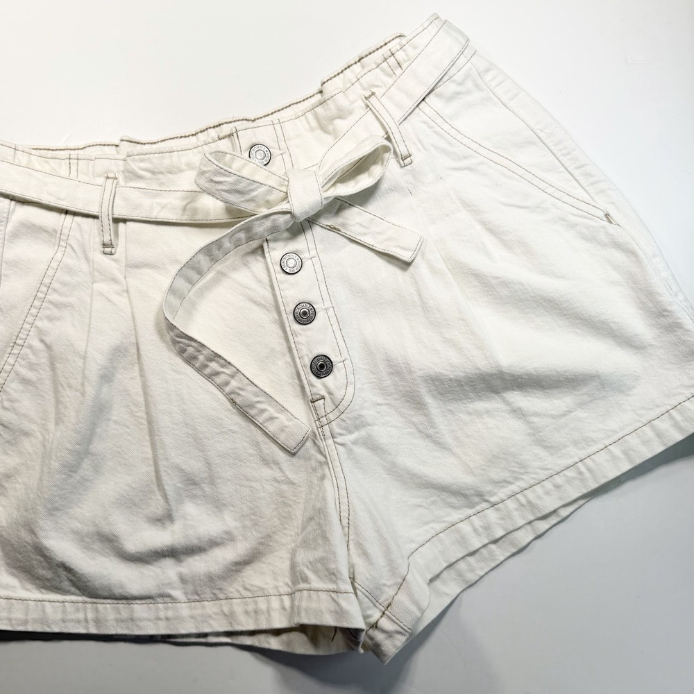 Abercrombie & Fitch 12 Ivory Paper Bag Button Fly Women's Shorts Tie Belt